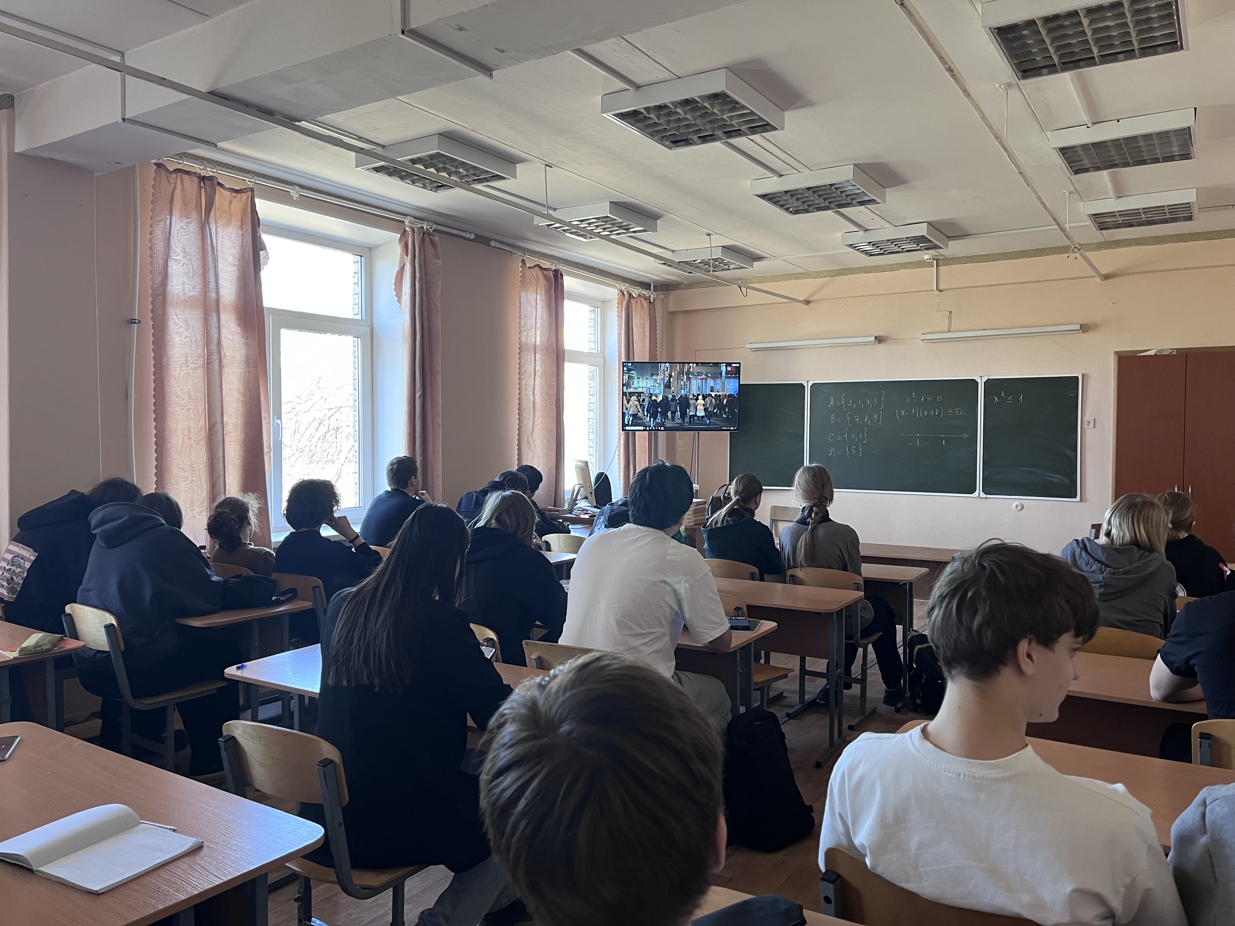 Кинолекторий Пискаревка